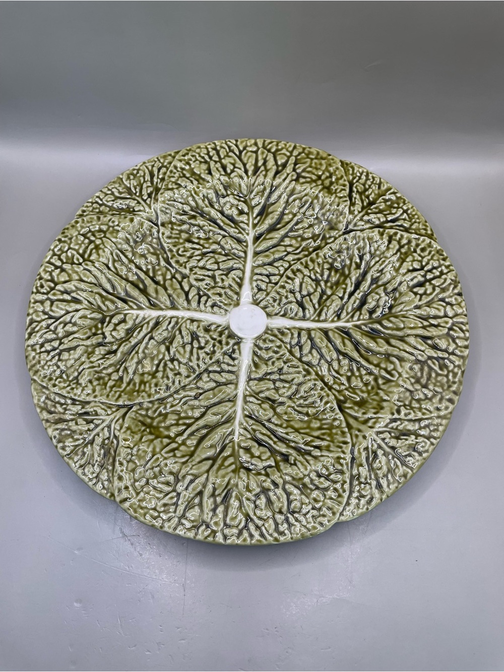 READ Bordallo Pinheiro Portugal 10.25” Ceramic Plate Platter Green Cabbage